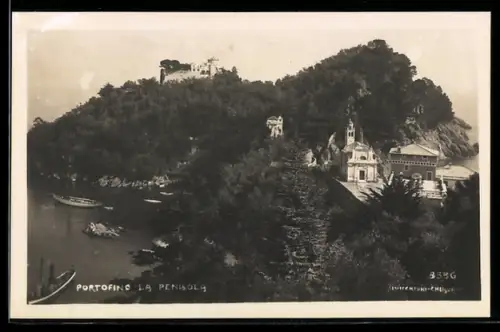 AK Portofino, La penisola con barche e vegetazione lussureggiante