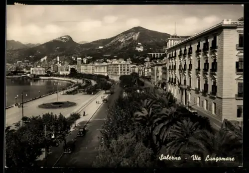 AK Salerno, Via Lungomare con vista sul mare e montagne sullo sfondo