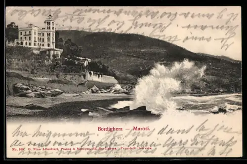 AK Bordighera, Marosi con onde che si infrangono sulla costa vicino a una villa