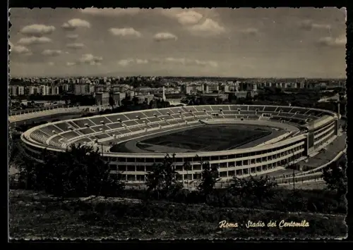 AK Roma, Stadio dei Centomila con vista panoramica della città sullo sfondo