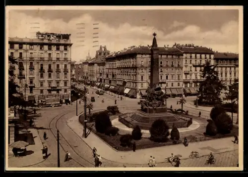 AK Milano, Monumento delle Cinque Giornate con traffico e palazzi circostanti