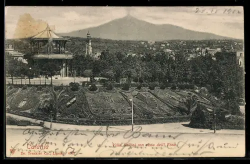 AK Catania, Villa Bellini con vista dell`Etna