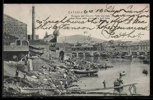 AK Catania, Spiaggia del Vecchio Porto con vista del Ponte della Ferrovia e dell`Etna