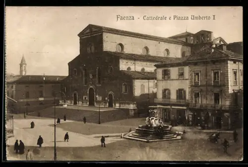 AK Faenza, Cattedrale e Piazza Umberto I con fontana e passanti
