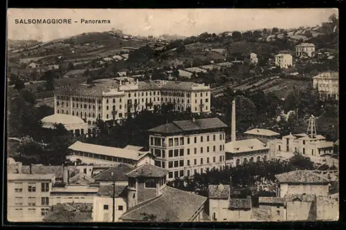 AK Salsomaggiore, Panorama della città con edifici storici e colline sullo sfondo