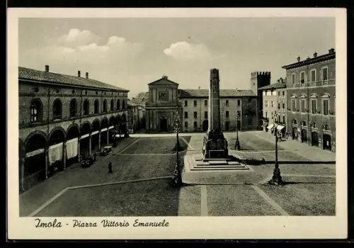 AK Imola, Piazza Vittorio Emanuele con monumento e edifici storici sullo sfondo