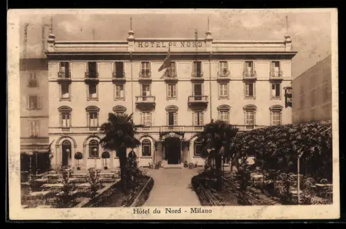 AK Milano, Hôtel du Nord con giardino anteriore e palme