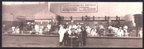Präge-AK Dresden, Dresdner Fleischer-Innung auf der Jahresschau Deutscher Arbeit, Ernst Zenker Nachf. Paul Gneuss