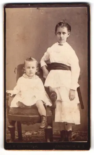 Fotografie J.K. Cunningham, New York, Stinson Block, Porträt der Kinder Chisholm