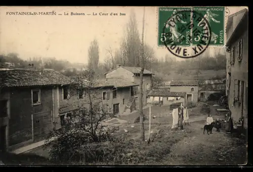 AK Fontaines-Saint-Martin, Le Buisson, La Cour d`en bas