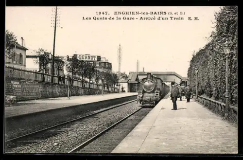 AK Enghien-les-Bains /S. et O., Les Quais de la Gare, Arrivé d`un Train