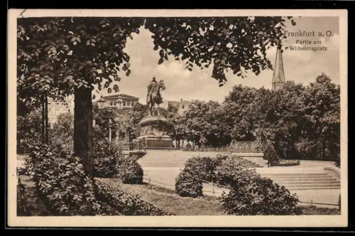 AK Frankfurt a. O., Partie am Wilhelmsplatz, Reiterdenkmal, Kirche