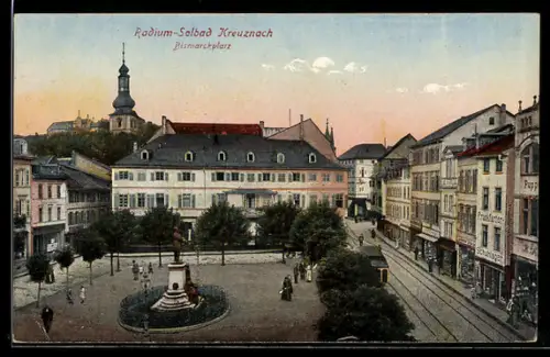 AK Bad Kreuznach, Bismarckplatz mit Geschäftsstrasse aus der Vogelschau