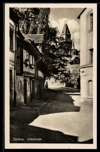 AK Cottbus, Uferstrasse mit Schloss