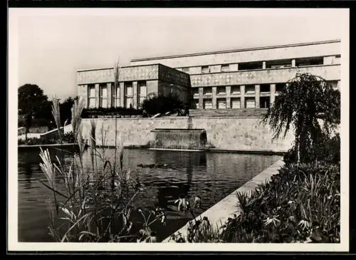 AK Frankfurt-Westend, I. G. Farbenindustrie Aktiengesellschaft, Gebäude mit Teich und Wasserfall