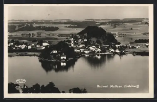 AK Mattsee, Ortsansicht mit See aus der Vogelschau