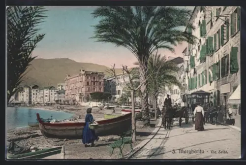 AK Santa Margherita, Teilansicht mit Häusern und Palmen an Strand
