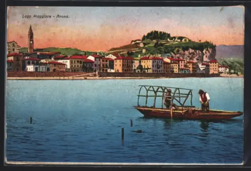 AK Arona /Lago Maggiore, Ortspartie mit Boot