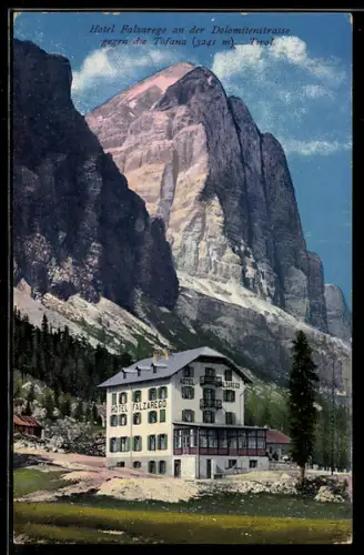 AK Falzarego, Hotel Falzarego mit Tofana