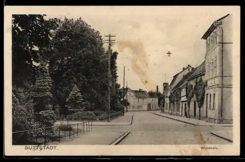 AK Buttstädt, Strasse Windhöfe im Ort