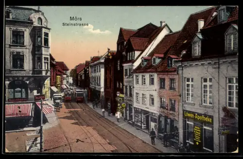 AK Mörs, Blick in die Steinstrasse mit Löwen-Apotheke und Strassenbahn