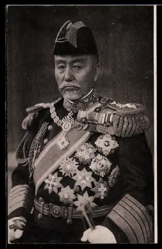AK Admiral Togo in Uniform mit Orden, Russisch-Japanischer Krieg