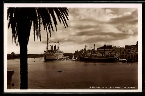 AK Brindisi, Il Conte Rosso in porto con palme sullo sfondo