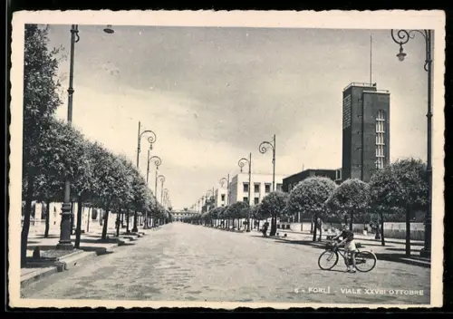 AK Forlì, Viale XXVIII Ottobre con ciclista e lampioni storici