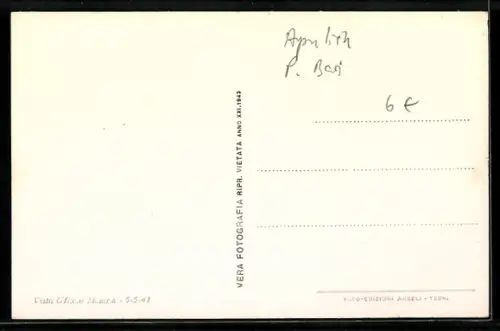 AK Bari, Via Cognetti con passanti e edifici storici