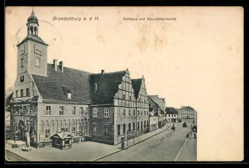 AK Brandenburg a. d. H., Rathaus und Neustädtermarkt
