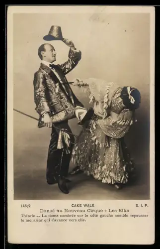 AK Auffällig gekleidetes Paar tanzt den Cake Walk