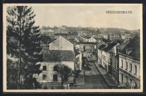AK Herzogenrath, Strassenansicht mit Blick auf den Ort und Eisenbahnviadukt