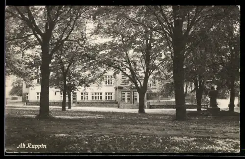 AK Alt Ruppin, Zentralschule mit Mörike-Denkmal