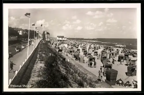 AK Bansin, Strand mit Strandkörben und Promenade