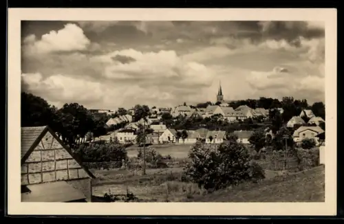 AK Bergen auf Rügen, Ortsansicht mit Fachwerkhaus