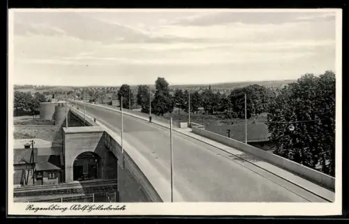 AK Regensburg, Brücke aus der Vogelschau, mit Bahnschienen