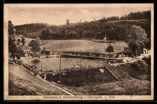 AK Dönschten b. Schmiedeberg /Erzgeb., Schwimmbad aus der Vogelschau