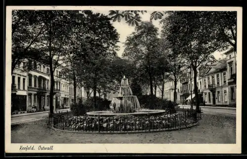 AK Krefeld, Ostwall, Brunnenanlage