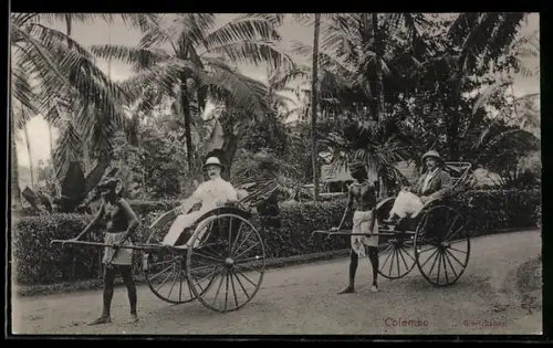 AK Colombo, Männer in Rikscha werden von Einheimischen gezogen