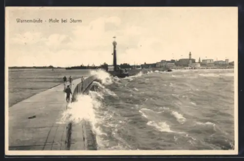 AK Warnemünde, Mole bei Sturm