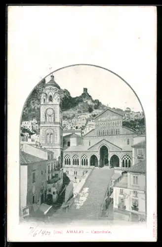 AK Amalfi, Cattedrale con campanile e scalinata monumentale