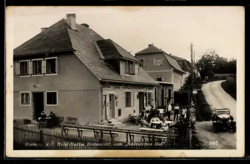 AK Grimmenstein /N.-Ö., Hochegg, Hotel-Kaffee-Restaurant Zum Schlesischen Hof mit Gästen u. Strasse