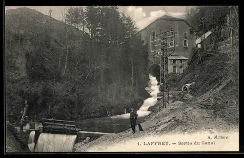 AK Laffrey, Sortie du Canal