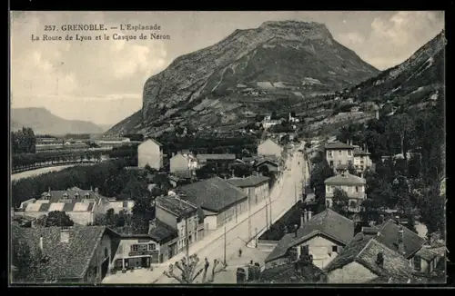AK Grenoble, L`Esplanade, La Route du Lyon et le Casque de Néron