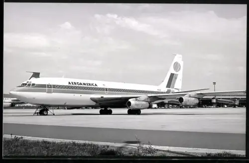 Fotografie Flughafen Berlin-Tegel, Flugzeug Boeing 707 Aeroamerica N730T