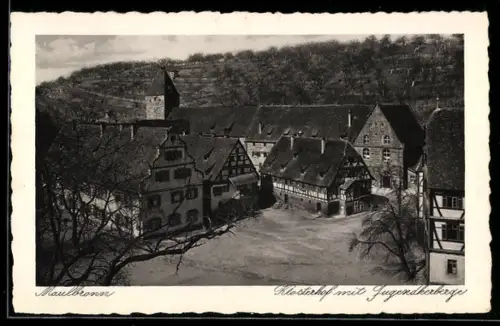 AK Maulbronn, Klosterhof mit Jugendherberge aus der Vogelschau