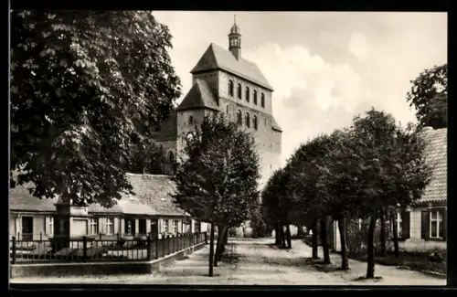 AK Havelberg, Platz des Friedens mit sowjetischem Ehrenfriedhof