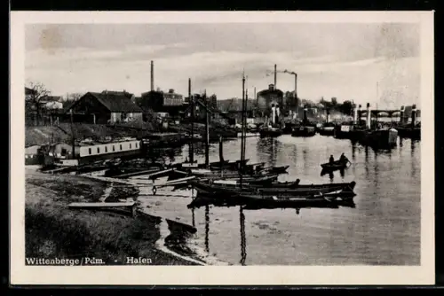 AK Wittenberge, Blick zum Hafen mit Schiffen