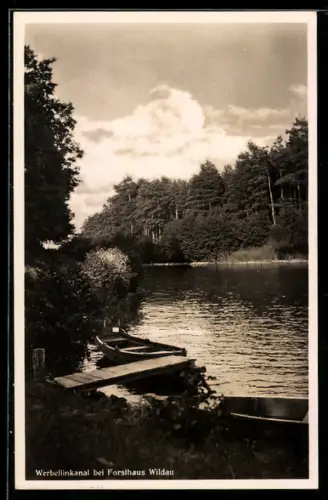 AK Schorfheide, Werbellinkanal bei Forsthaus Wildau, Uferansicht mit Booten und Wald