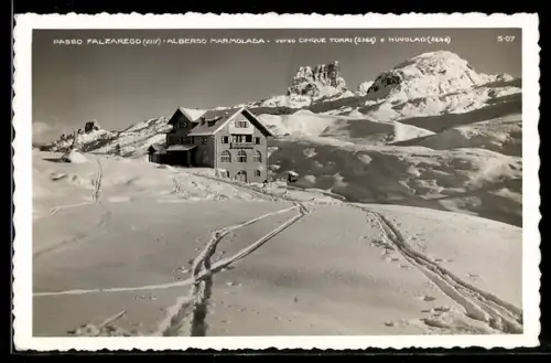 AK Passo Falzarego, Albergo Marmolada verso Cinque Torri e Nuvolao innevati